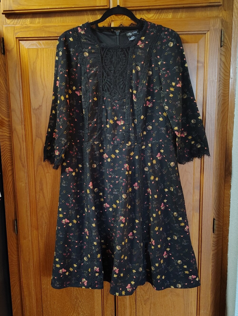 City Chic Black Flowy Floral Lace Panel & Sleeve Dress Sz XS/14 Whimsigoth